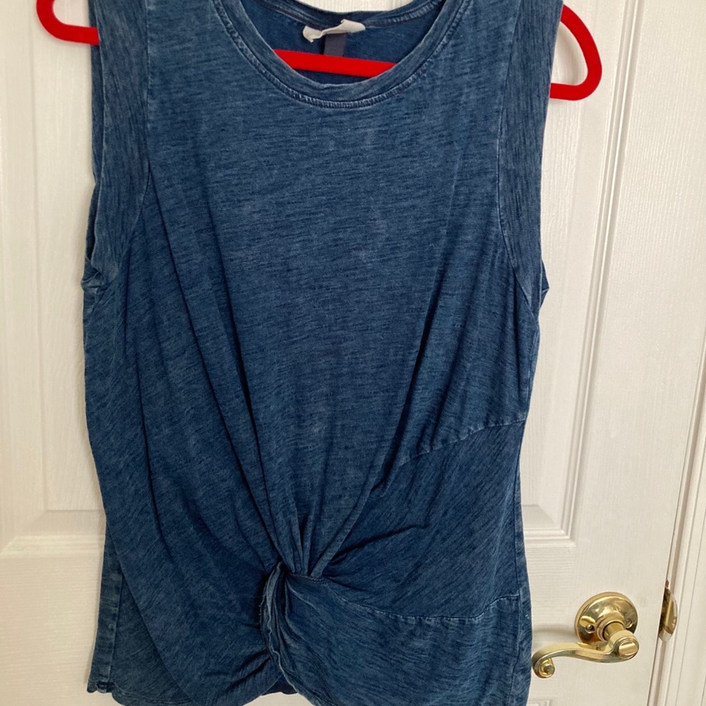 Top - Picture 3 of 3